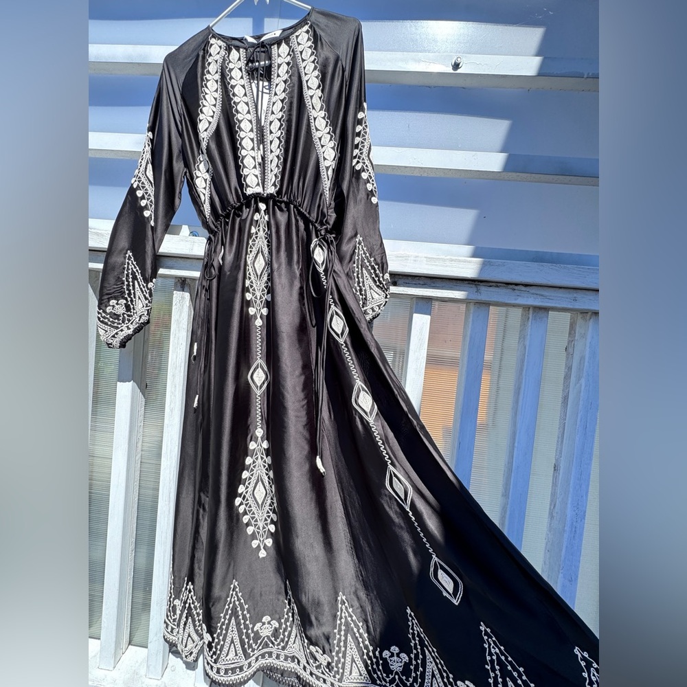 ZARA Beautiful Black With White Embroideries Dress Silk Satin Effect Material M